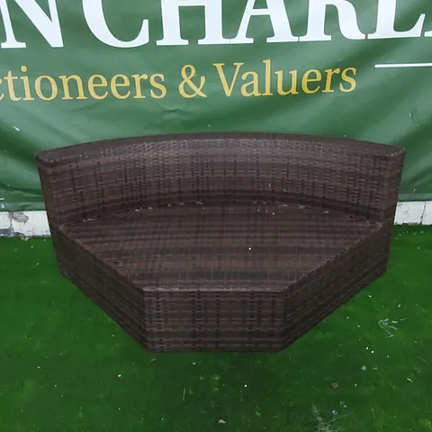 DESIGNER BROWN RATTAN SOFA PIECE 