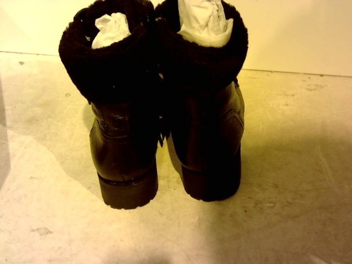 vionic zoey lace up boot