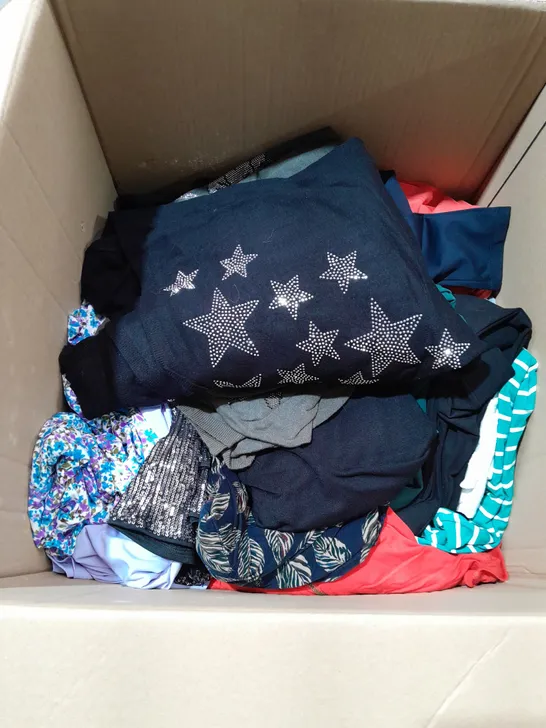 LARGE BOX OF ASSORTED CLOTHING ITEMS ALL IN DIFFRENT COLOURS AND SIZES 