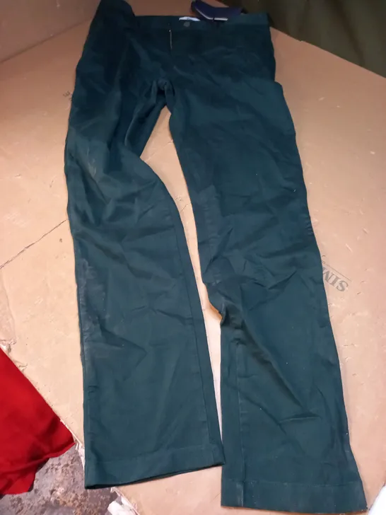 SPOKE REGULAR EMERALD GREEN CHINOS (32,28)