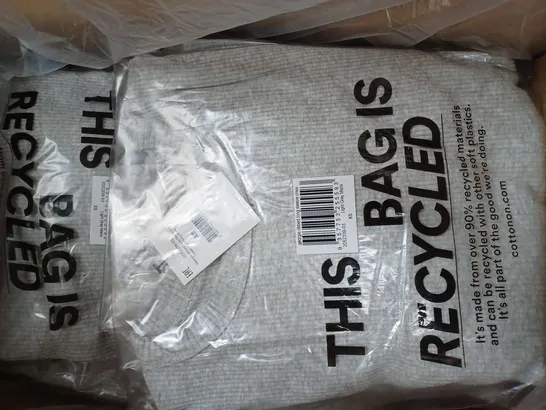 PALLET OF APPROX 40 BOXES OF ASSORTED BRAND NEW CLOTHING ITEMS IN VARIOUS SIZES & COLOURS TO INCLUDE - JEANS , T-SHIRT , CARDIGAN ETC