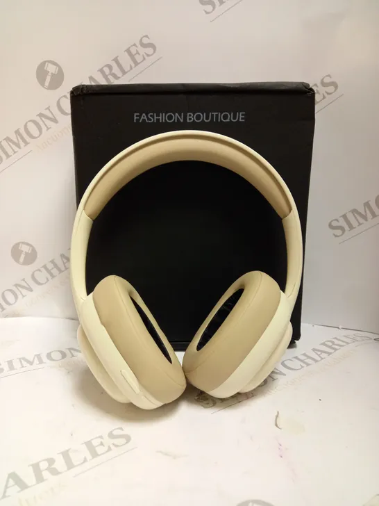 BOXED FASHION BOUTIQUE WIRELESS SHOCKING BASS HEADPHONES 