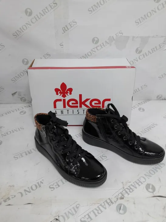 BOXED RIEKER HIGH TOP CUFFED SHOES, LEOPARD/BLACK - SIZE 4