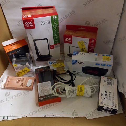 LOT OF APPROXIMATELY  10 ITEMS PHONE CHARGER RADIO MIXED ITEMS