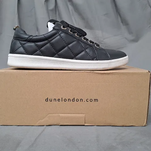 BOXED PAIR OF DUNE LONDON QUILTED LEATHER TRAINERS IN BLACK SIZE 5