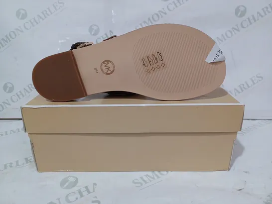 BOXED PAIR OF MICHAEL KORS OPEN TOE T-STRAP FLAT SANDALS IN BROWN US SIZE 8M