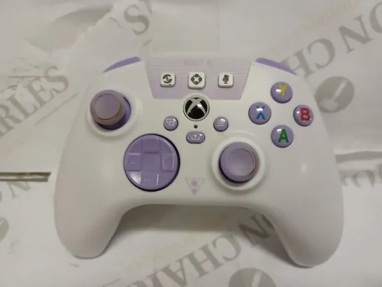 XBOX TURTLE BEACH REACT-R CONTROLLER - LILAC AND WHITE