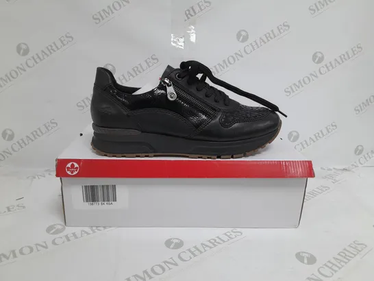 BOXED PAIR OF RIEKER LOW WEDGE TRAINERS IN BLACK SIZE 6.5 