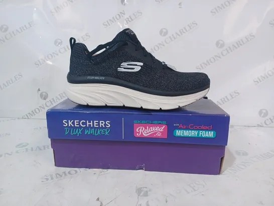 BOXED PAIR OF SKETCHER D'LUX WALKER TRAINERS IN BLACK SIZE 5