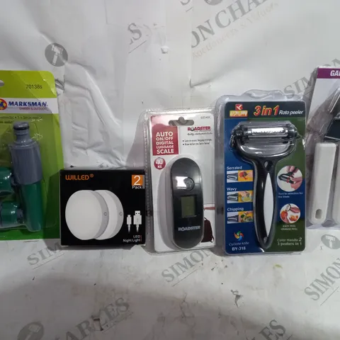 BOX OF APPROXIMATELY 15 ASSORTED ITEMS TO INCLUDE - MARKSMAN 4 PEICE HOSE FITTING - WILLED LED NIGHT LIGHT - 3 IN 1 ROTO PEELER ECT