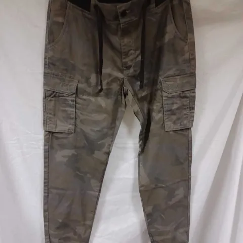 ZENZO CAMO TROUSERS - SIZE 34R