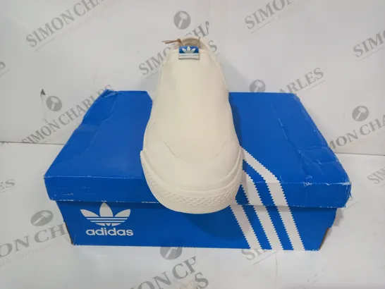 BOXED PAIR OF ADIDAS NIZZA SLIP-ON SHOES IN CREAM UK SIZE 4.5