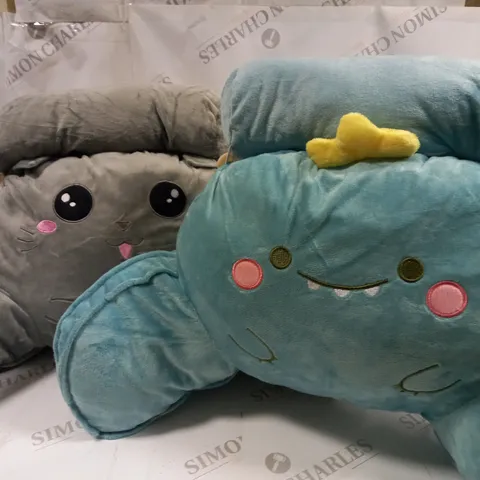 2 X DESIGNER PLUSH THEMED CUSHIONS 