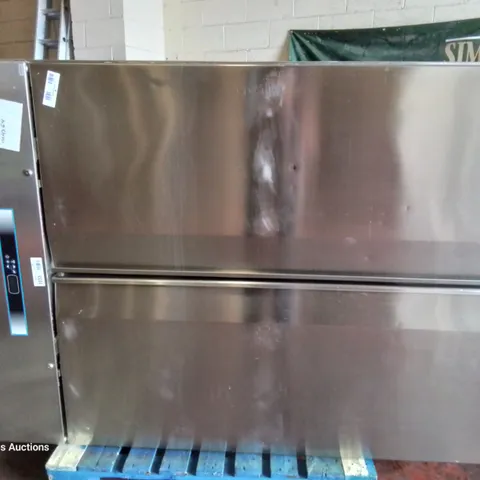 COMMERCIAL DOUBLE DOOR FRIDGE