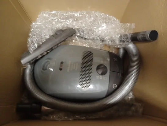 MIELE C1 CLASSIC VACUUM CLEANER 