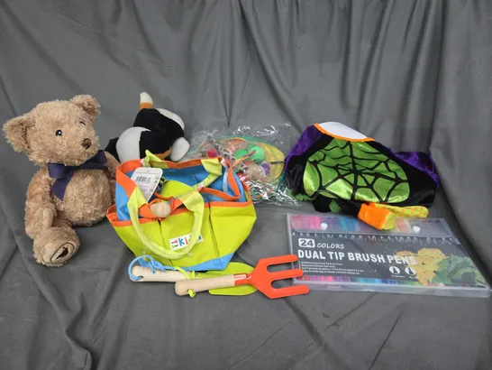 MEDIUM BOX OF ASSORTED TOYS AND GAMES TO INCLUDE FANCY DRESS, DUAL TIP BRUSH PENS AND TEDDYS