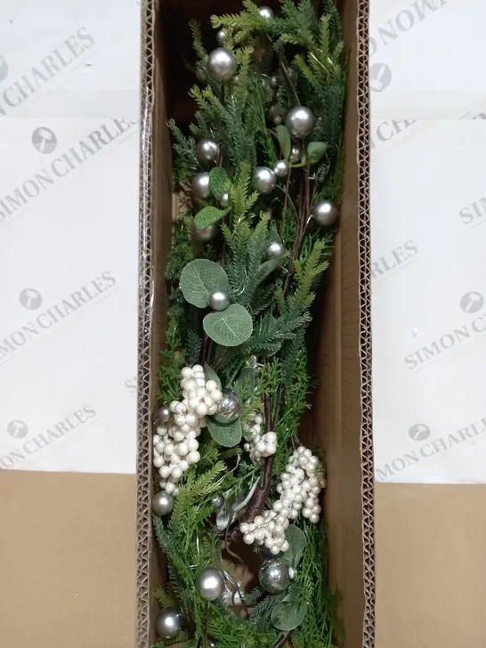 ALISON CORK PRE-LIT WHITE BERRY GREENERY DECOR GARLAND