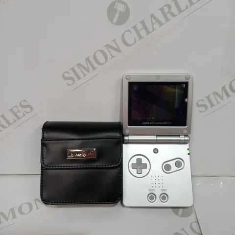 NINTENDO GAME BOY ADVANCED SP IN SILVER - AGS-001