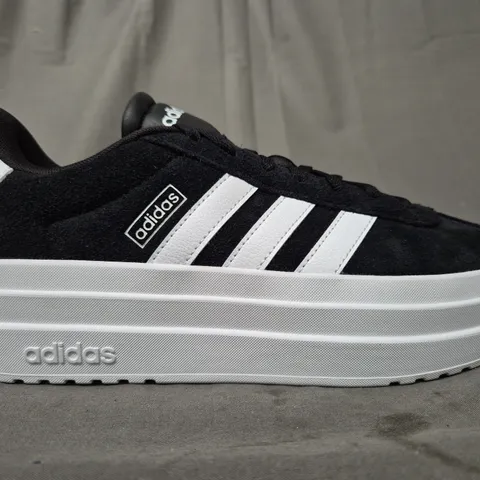 BOXED PAIR OF ADIDAS VL COURT BOLD SHOES IN BLACK/WHITE UK SIZE 8