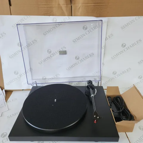 PROJECT DEBUT CARBON EVO TURNTABLE - BLACK