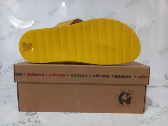 BOXED PAIR OF ADESSO TOE POST SANDALS IN YELLOW EU SIZE 40