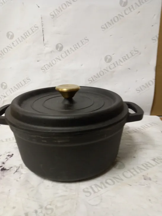 RUSSELL HOBBS CAST IRON 24CM STOCKPOT