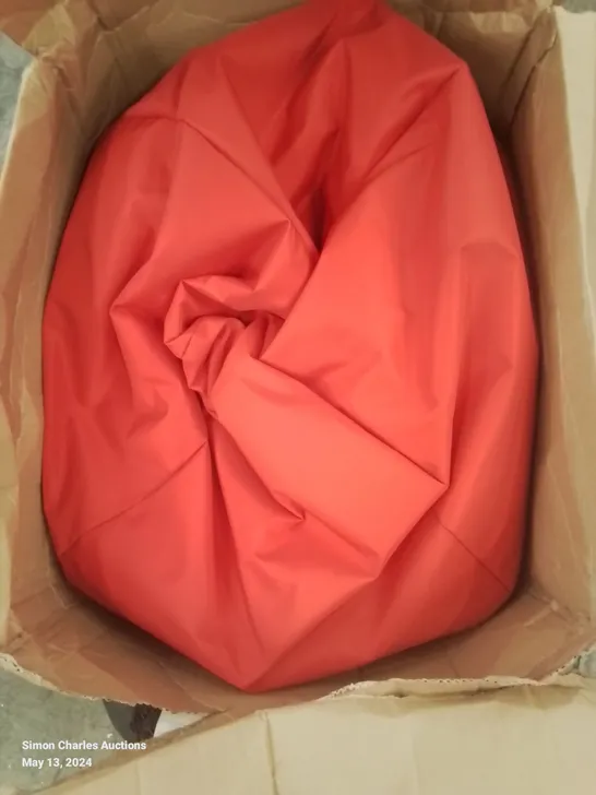 BOXED BEANBAG CHAIR AND LOUNGER IN RED