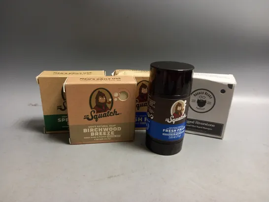 5 ASSORTED HEALTH AND BEAUTY PRODUCTS TO INCLUDE DR SQUATCH MEN'S NATURAL SOAP, DR SQUATCH MEN'S NATURAL DEODORANT, RUGGED BEARD COMPANY CHARCOAL MINT BEARD SHAMPOO 