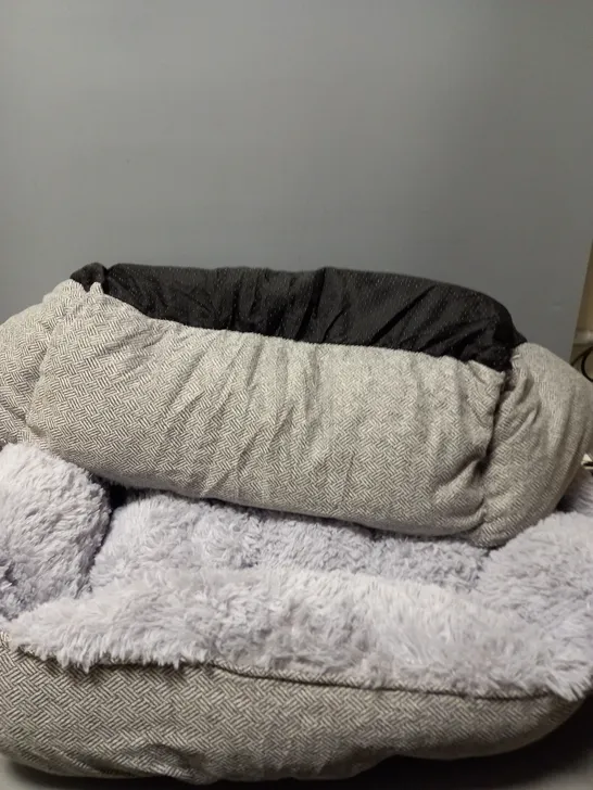 JOEJOY LARGE PET BED IN GREY 