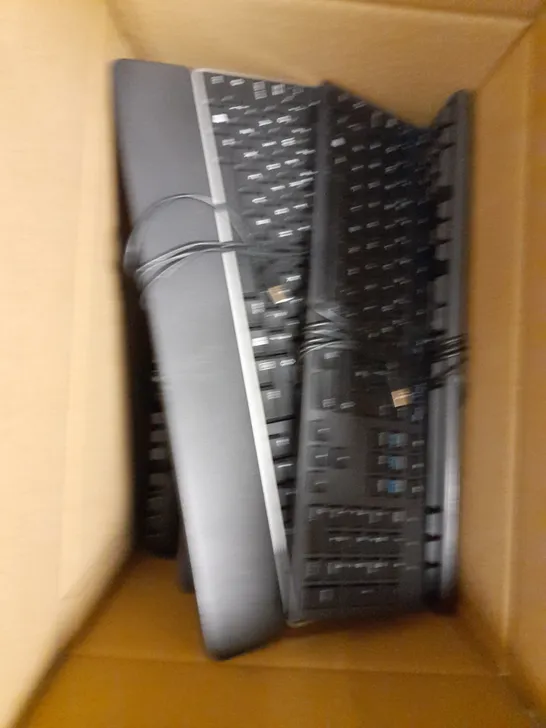 BOX OF APPROXIMATELY 15 ASSORTED KEYBOARDS OF VARYING MODELS TO CONTAIN LOGITECH, HP ETC	