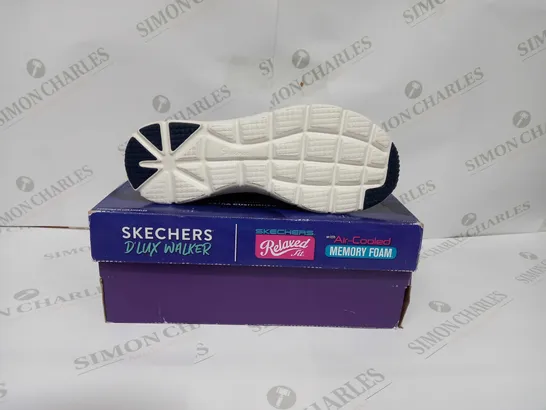 SKETCHERS D'LUX WALKER WOMENS IN NAVY & PINK - UK 6 