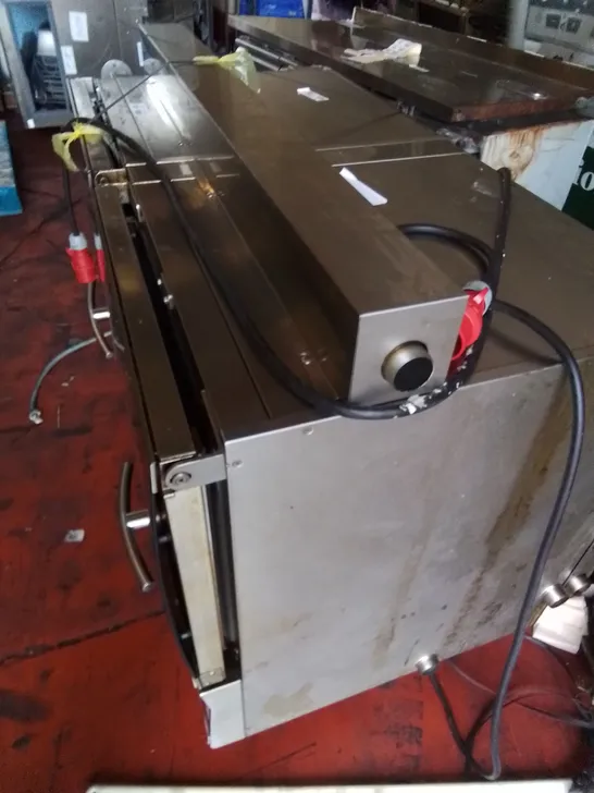 HOUNO COMMERCIAL DOUBLE OVEN 