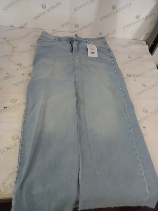 ASOS DESIGN BLUE DENIM JEANS SIZE 38 