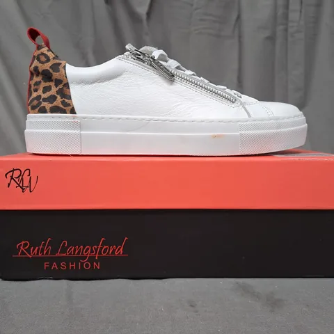 BOXED PAIR OF RUTH LANGSFORD WHITE LEOPARD LEATHER TRAINERS SIZE 6