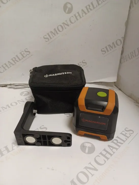 MAGNUSSON 21-GCL001 SELF-LEVELLING CROSS-LINE LASER LEVEL