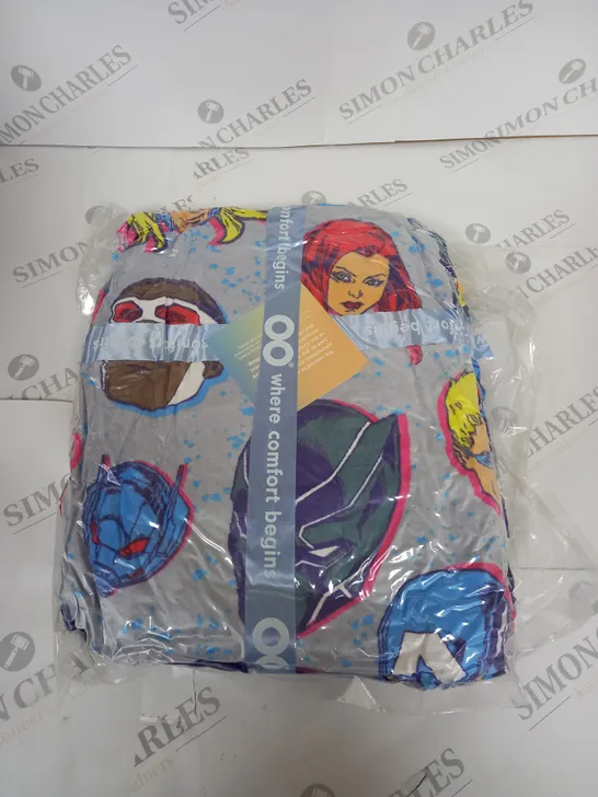 OODIE OVERSIZED WEARABLE AVENGERS BLANKET - SIZE NOT SPECIFIED 