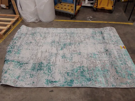 HARGIMONT POWER LOOM GREEN/WHITE RUG // 190 X 280CM