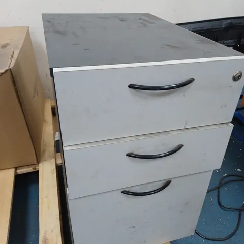 3X OF PRE BUILT SIDE TABLE DRAWS - COLLECTION ONLY 