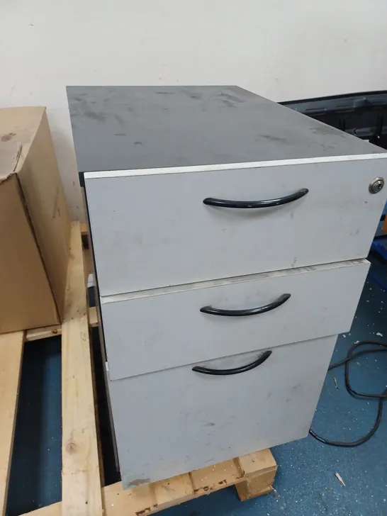 3X OF PRE BUILT SIDE TABLE DRAWS - COLLECTION ONLY 