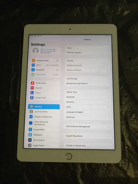 APPLE IPAD PRO 9.7" MODEL MLPX2FD/A