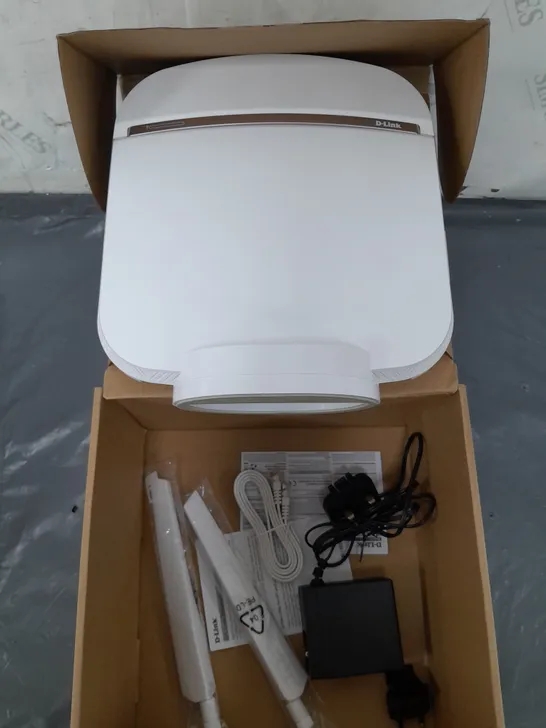 BOXED D-LINK WIFI ROUTER 