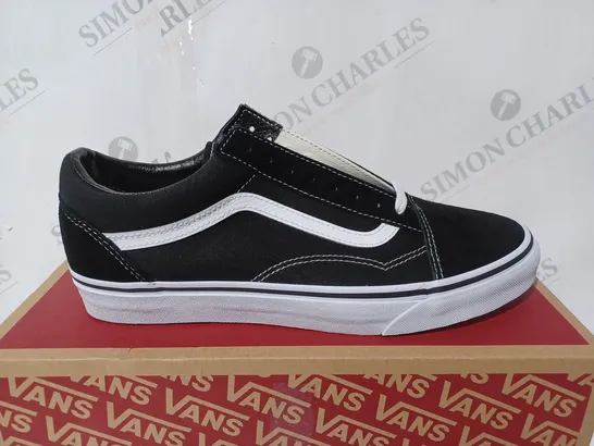 VANS OFF THE WALL OLD SKOOL IN BLACK - UK 9 