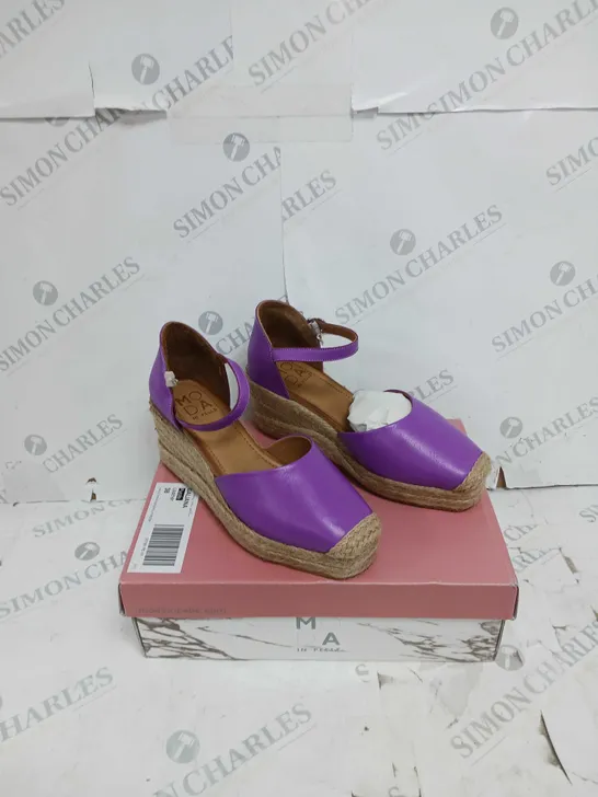 PAIR OF MODA IN PELLE GALIANA WEDGE PURPLE SIZE 5 