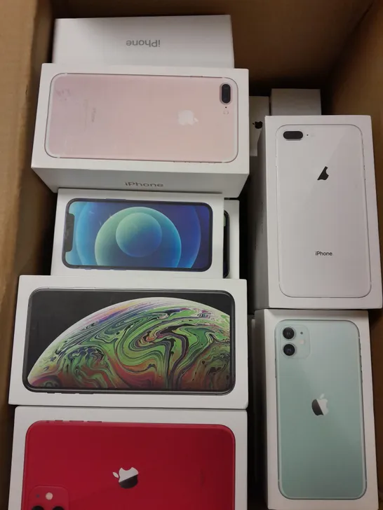 APPROXIMATELY 30 EMPTY IPHONE DISPLAY BOXES FOR VARIOUS MODELS	