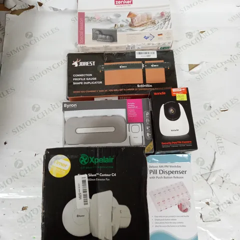 MEDIUM BOX OF APPROXIMATELY 10 ASSORTED HOUSEHOLD GOODS TO INCLUDE JOREST SHAPE DUPLICATOR, WIRELESS DOORBELL SET, AND SECUITY CAM ETC.