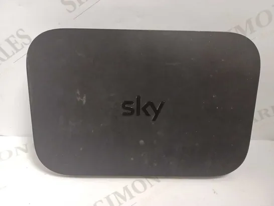 SKY Q SET TOP BOX - BLACK EM150