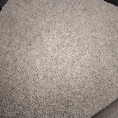 ROLL OF QUALITY CARPET RUNNER CREAM APPROXIMATELY 1.56M X SIZE UNSPECIFIED