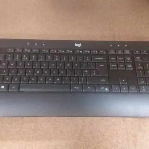 LOGITECH MK540 WIRELESS KEYBOARD