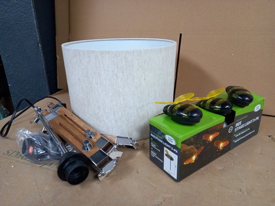 BOX OF ASSORTED LIGHTING TO INCLUDE LOKI TABLE LAMP AND DECORATIVE BEE SOLAR STAKE LIGHTS 