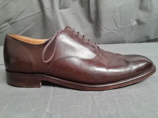 PAIR OF CHEANEY BROWN LEATHER SHOES SIZE UK 8